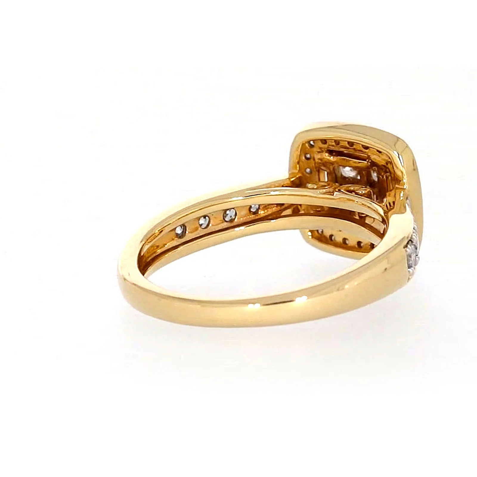 New York 14ct Yellow Gold Round Brilliant & Princess Cut 3/4 Carat tw of Diamonds Ring - Image 45