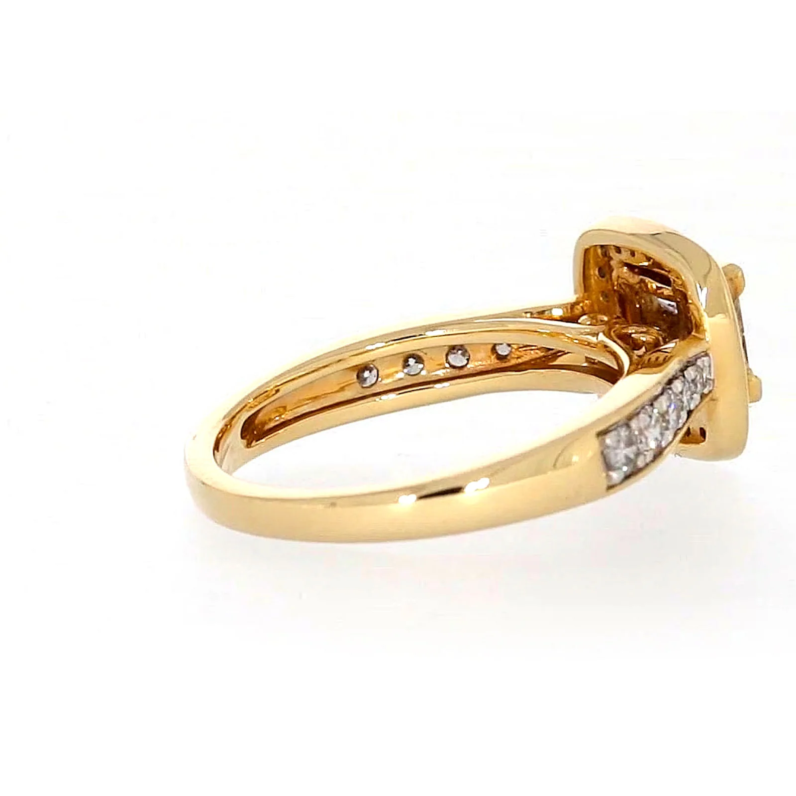New York 14ct Yellow Gold Round Brilliant & Princess Cut 3/4 Carat tw of Diamonds Ring - Image 50