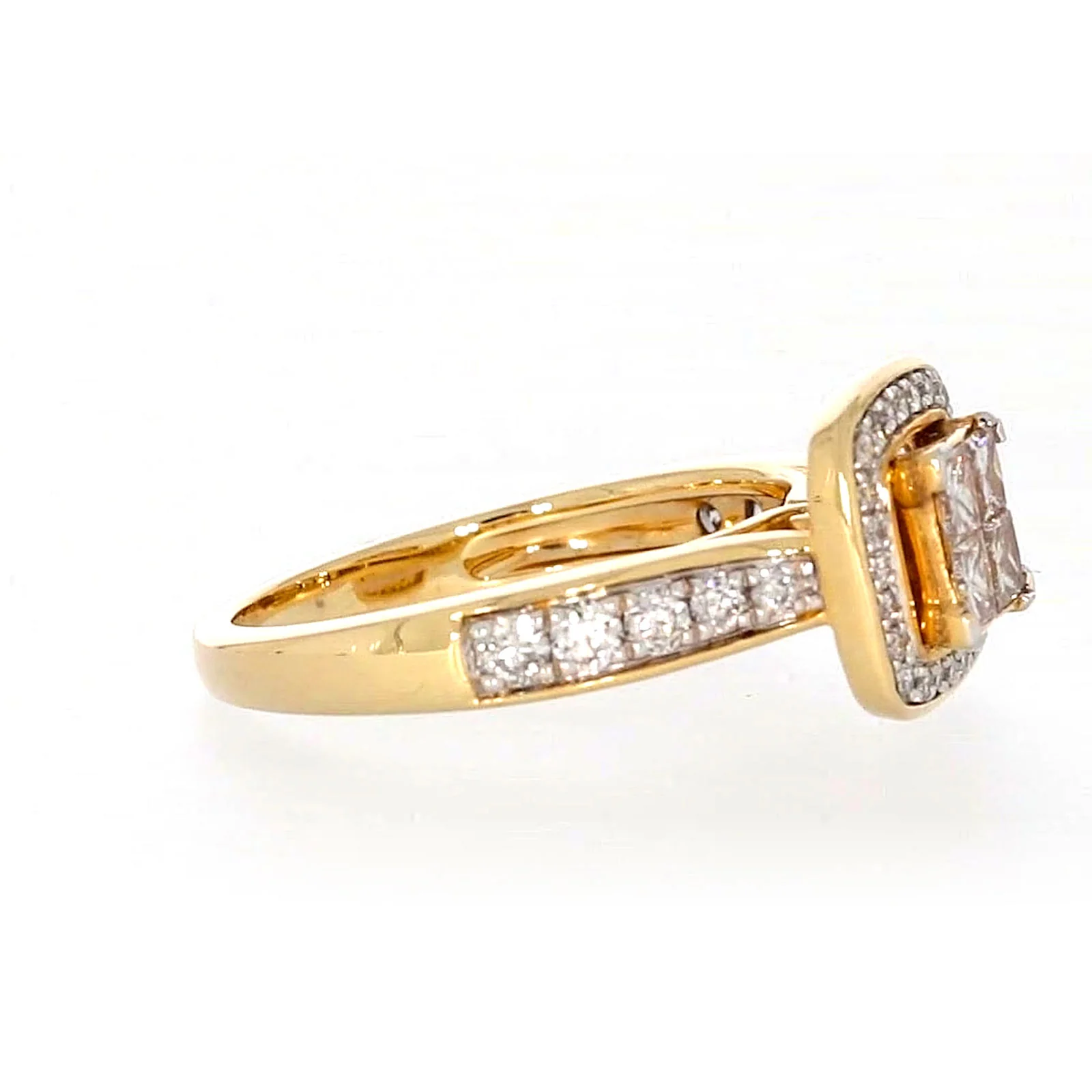 New York 14ct Yellow Gold Round Brilliant & Princess Cut 3/4 Carat tw of Diamonds Ring - Image 61