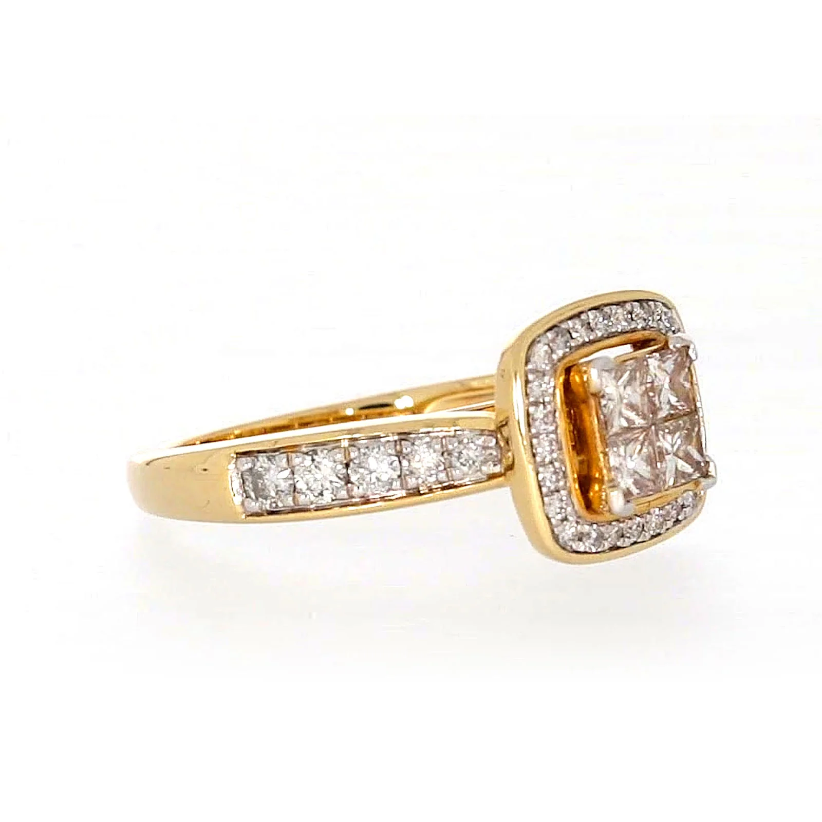 New York 14ct Yellow Gold Round Brilliant & Princess Cut 3/4 Carat tw of Diamonds Ring - Image 66