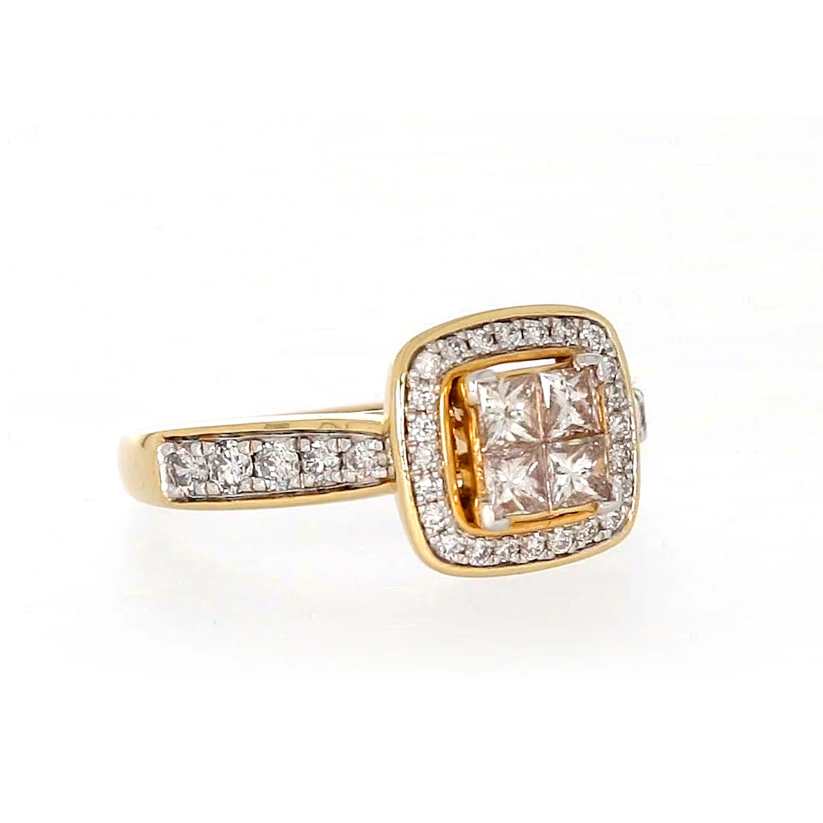 New York 14ct Yellow Gold Round Brilliant & Princess Cut 3/4 Carat tw of Diamonds Ring - Image 70