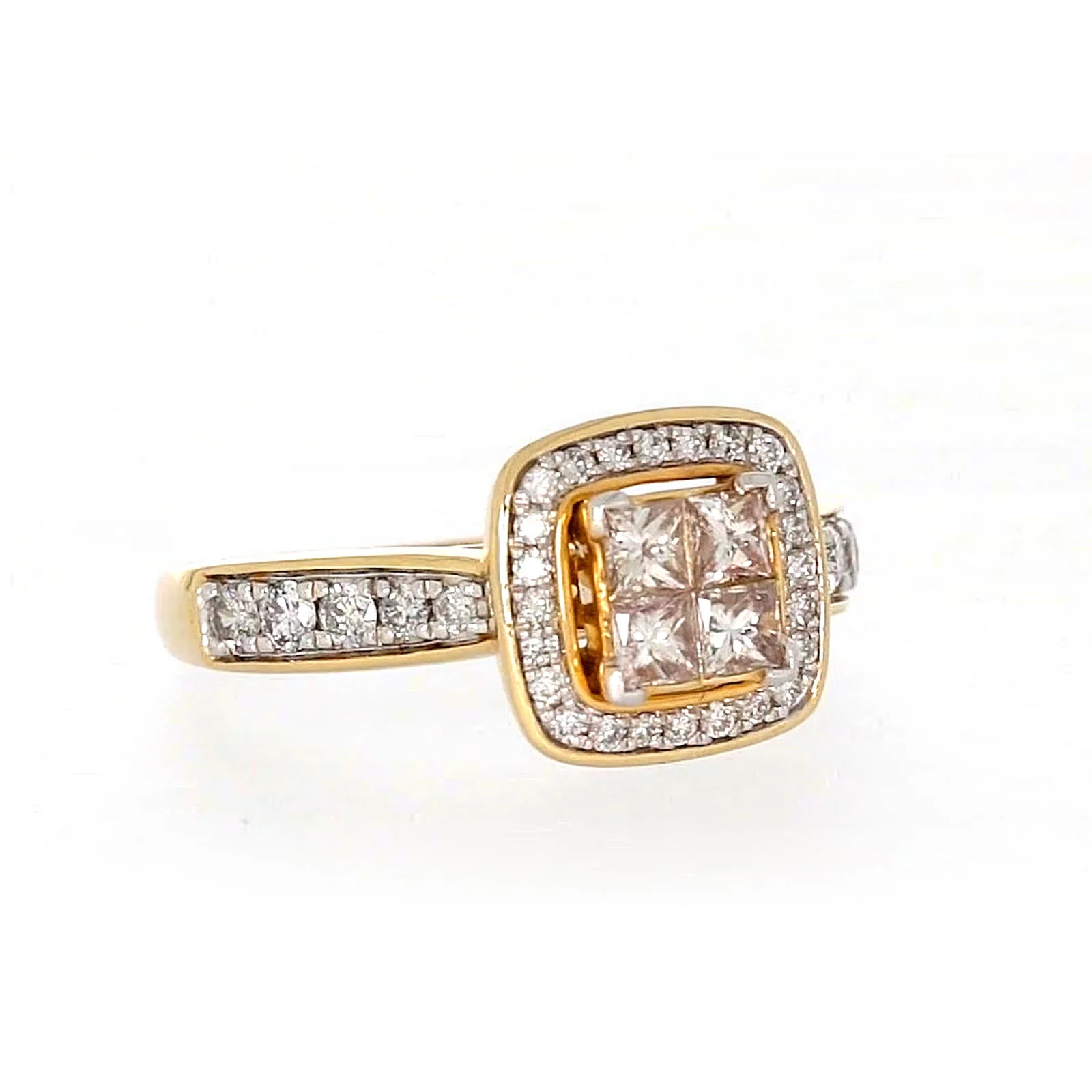 New York 14ct Yellow Gold Round Brilliant & Princess Cut 3/4 Carat tw of Diamonds Ring - Image 71