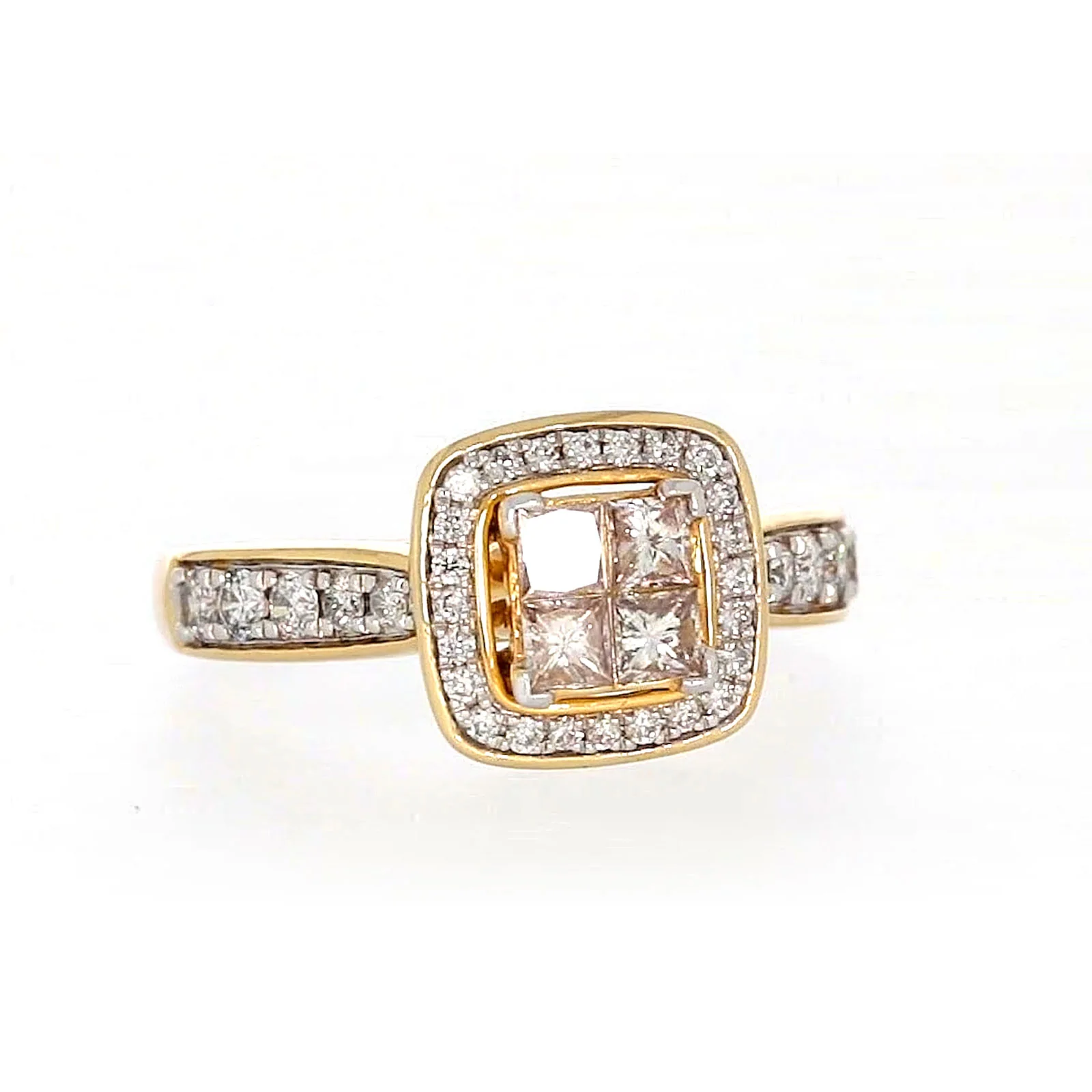 New York 14ct Yellow Gold Round Brilliant & Princess Cut 3/4 Carat tw of Diamonds Ring - Image 73