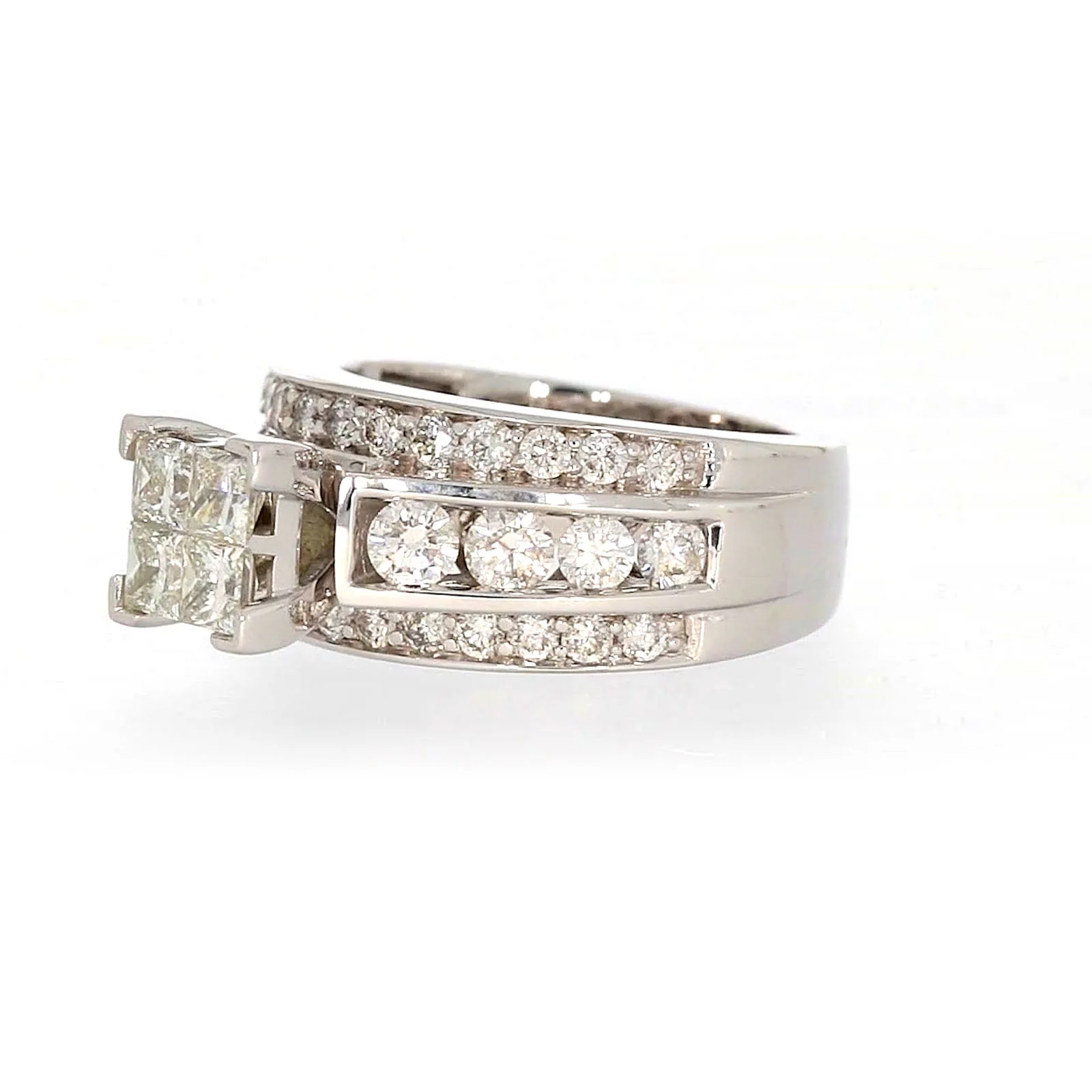 New York 14ct White Gold Round Brilliant & Princess Cut 2.65 CARAT tw of Diamonds Ring - Image 12