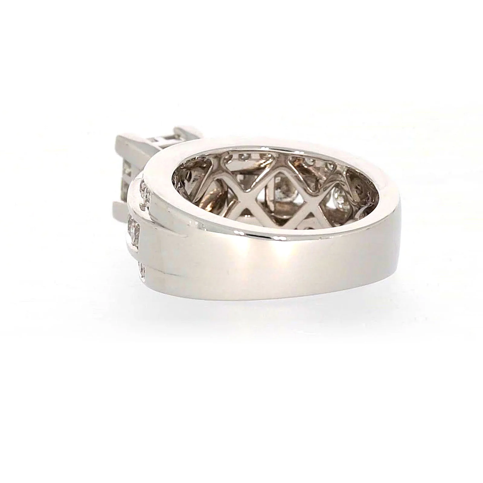 New York 14ct White Gold Round Brilliant & Princess Cut 2.65 CARAT tw of Diamonds Ring - Image 32