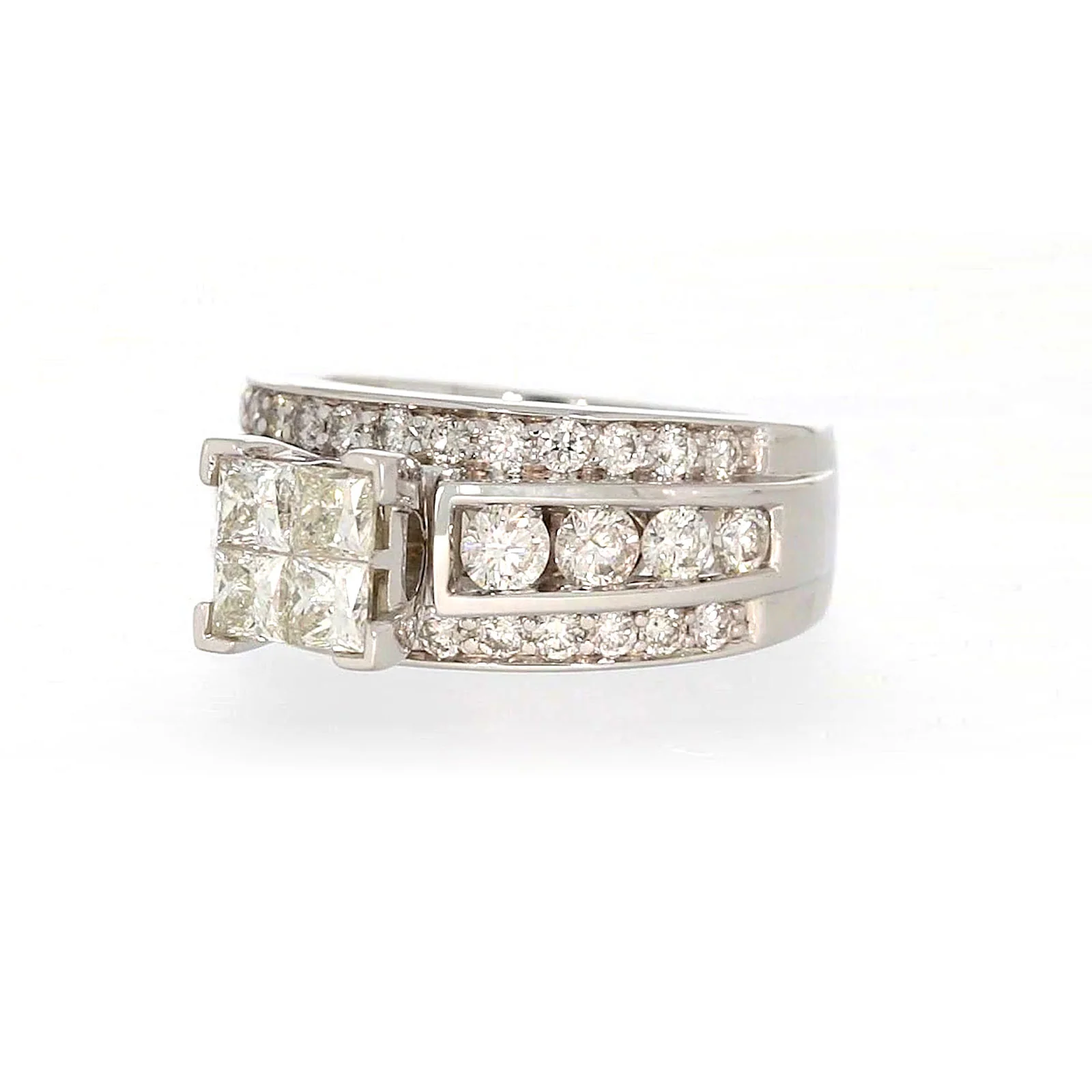 New York 14ct White Gold Round Brilliant & Princess Cut 2.65 CARAT tw of Diamonds Ring - Image 8