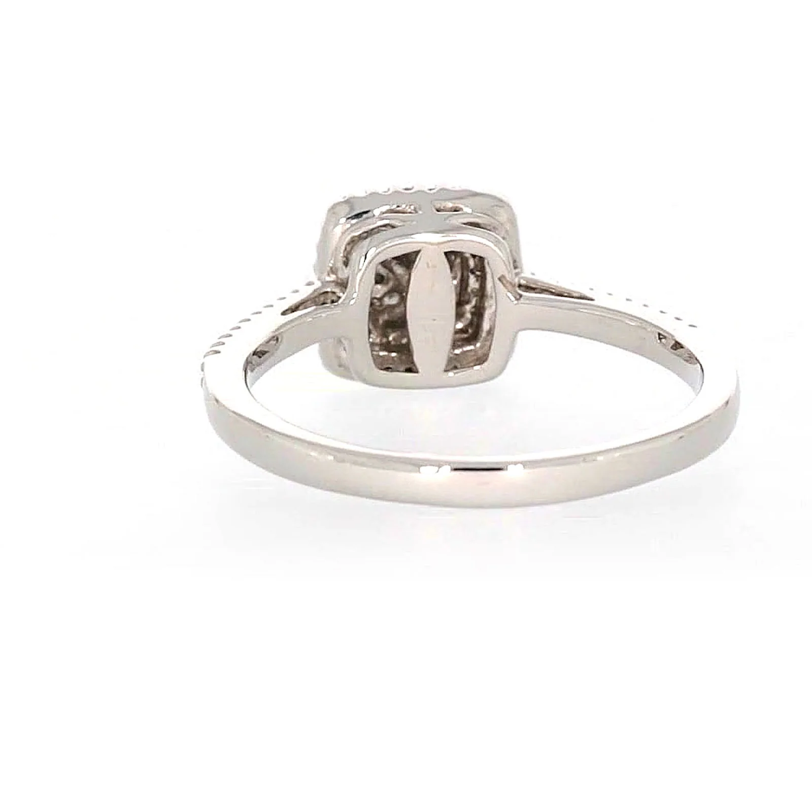 London 9ct White Gold Round Brilliant Cut 0.33 CARAT tw  of Diamonds Ring - Image 36