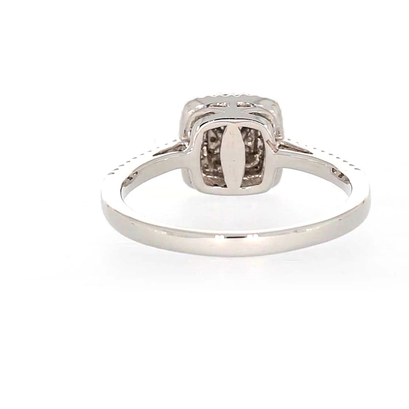 London 9ct White Gold Round Brilliant Cut 0.33 CARAT tw  of Diamonds Ring - Image 38