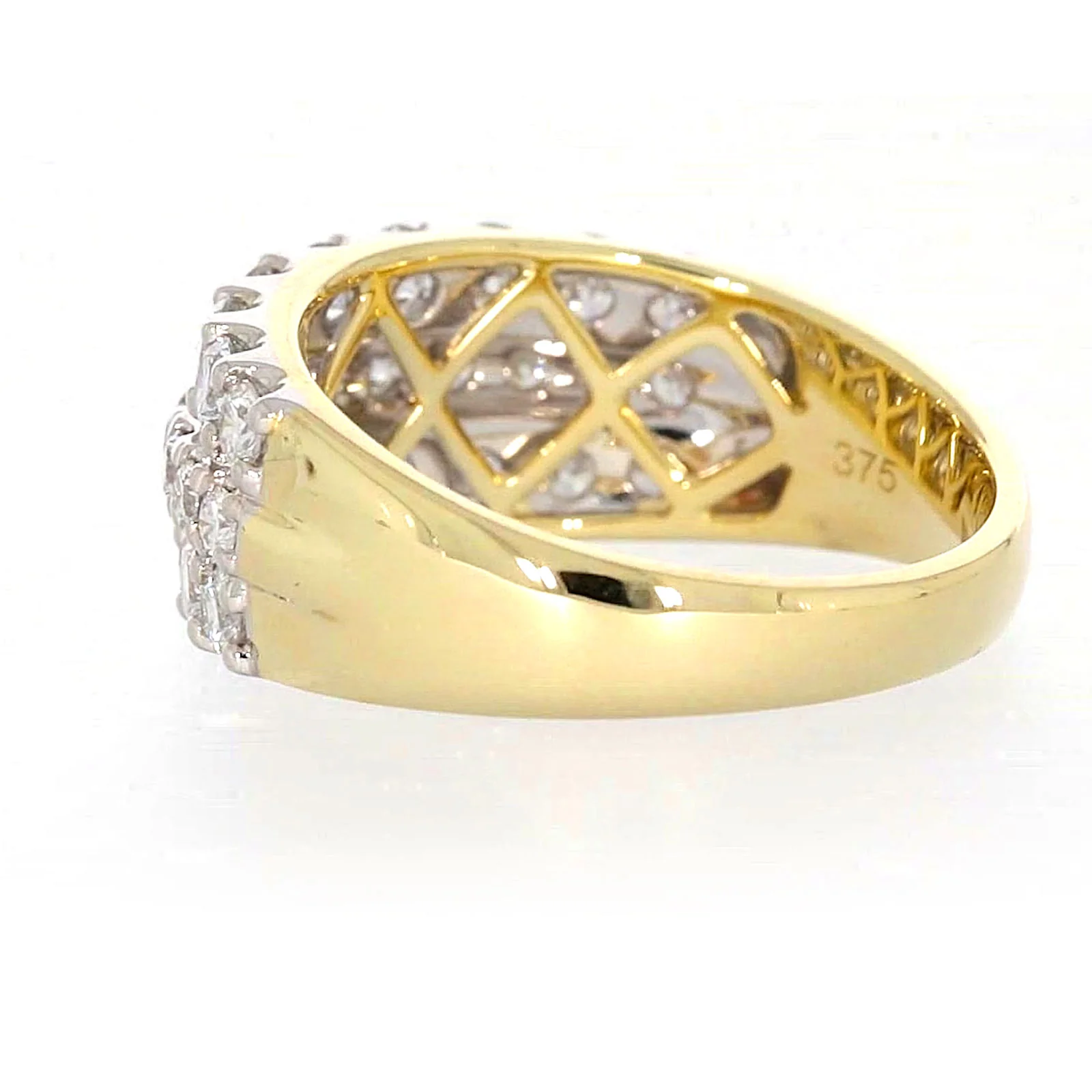Celebration 9ct Yellow Gold Round Brilliant Cut 1 1/2 Carat tw of Lab Grown Diamonds Ring - Image 27