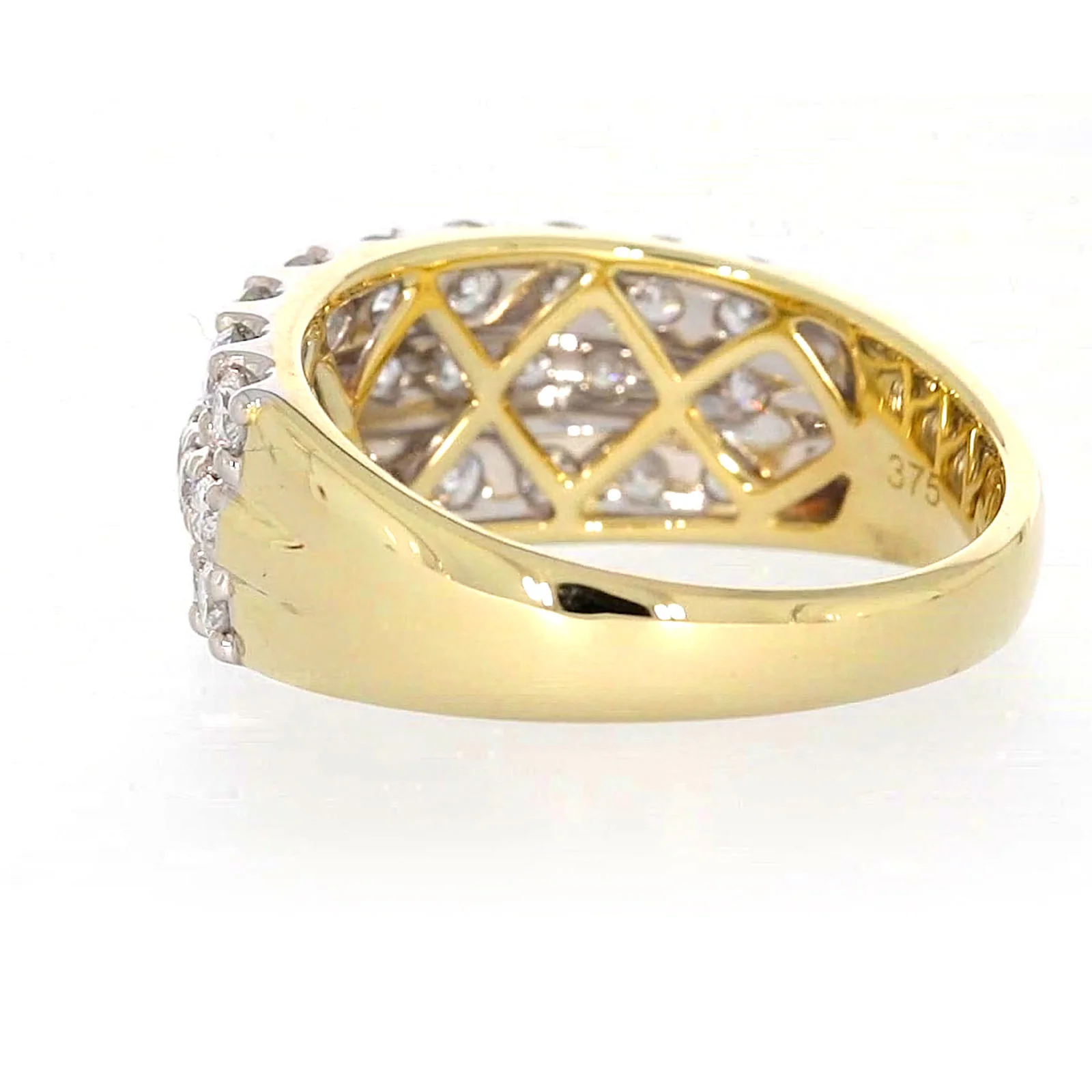 Celebration 9ct Yellow Gold Round Brilliant Cut 1 1/2 Carat tw of Lab Grown Diamonds Ring - Image 29