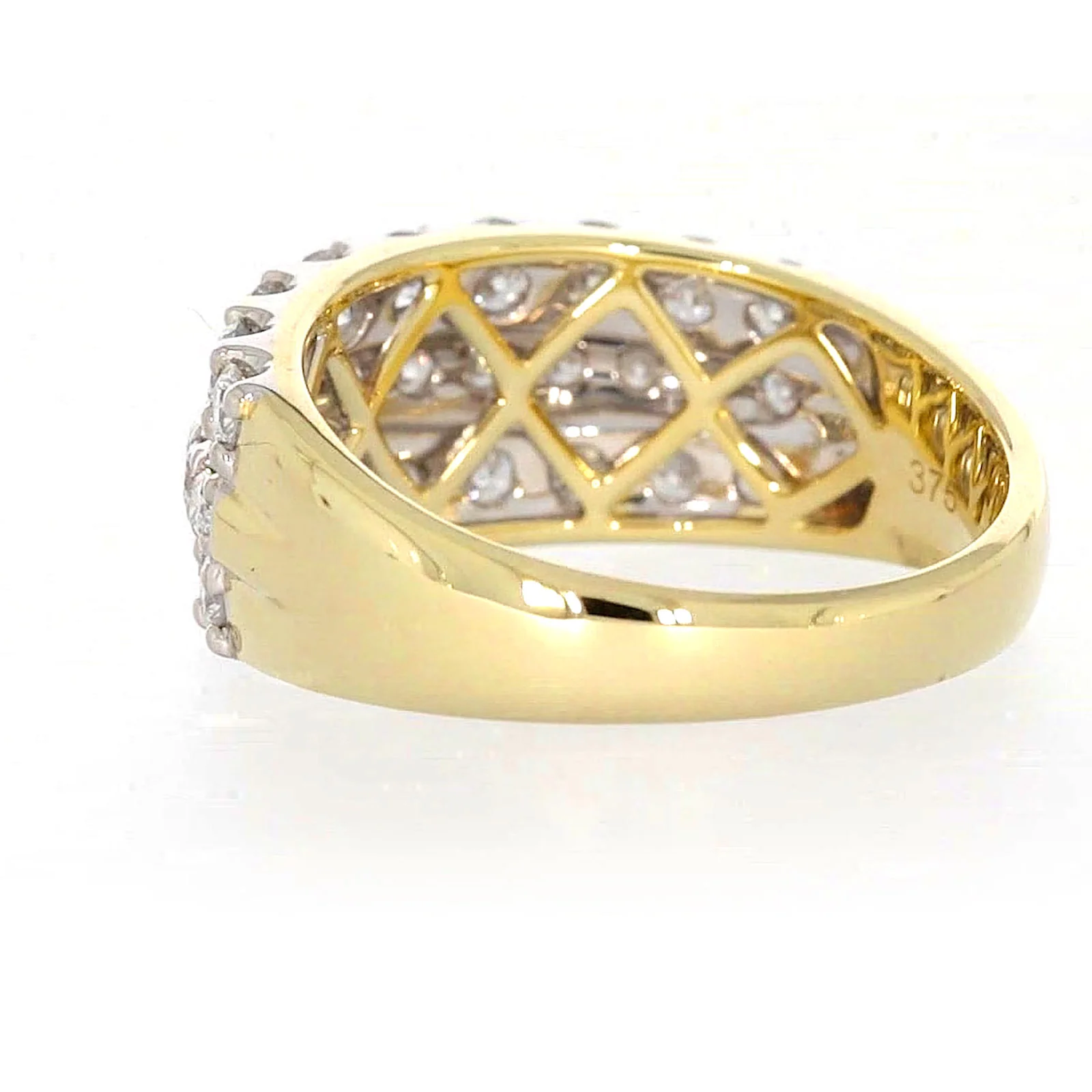 Celebration 9ct Yellow Gold Round Brilliant Cut 1 1/2 Carat tw of Lab Grown Diamonds Ring - Image 30