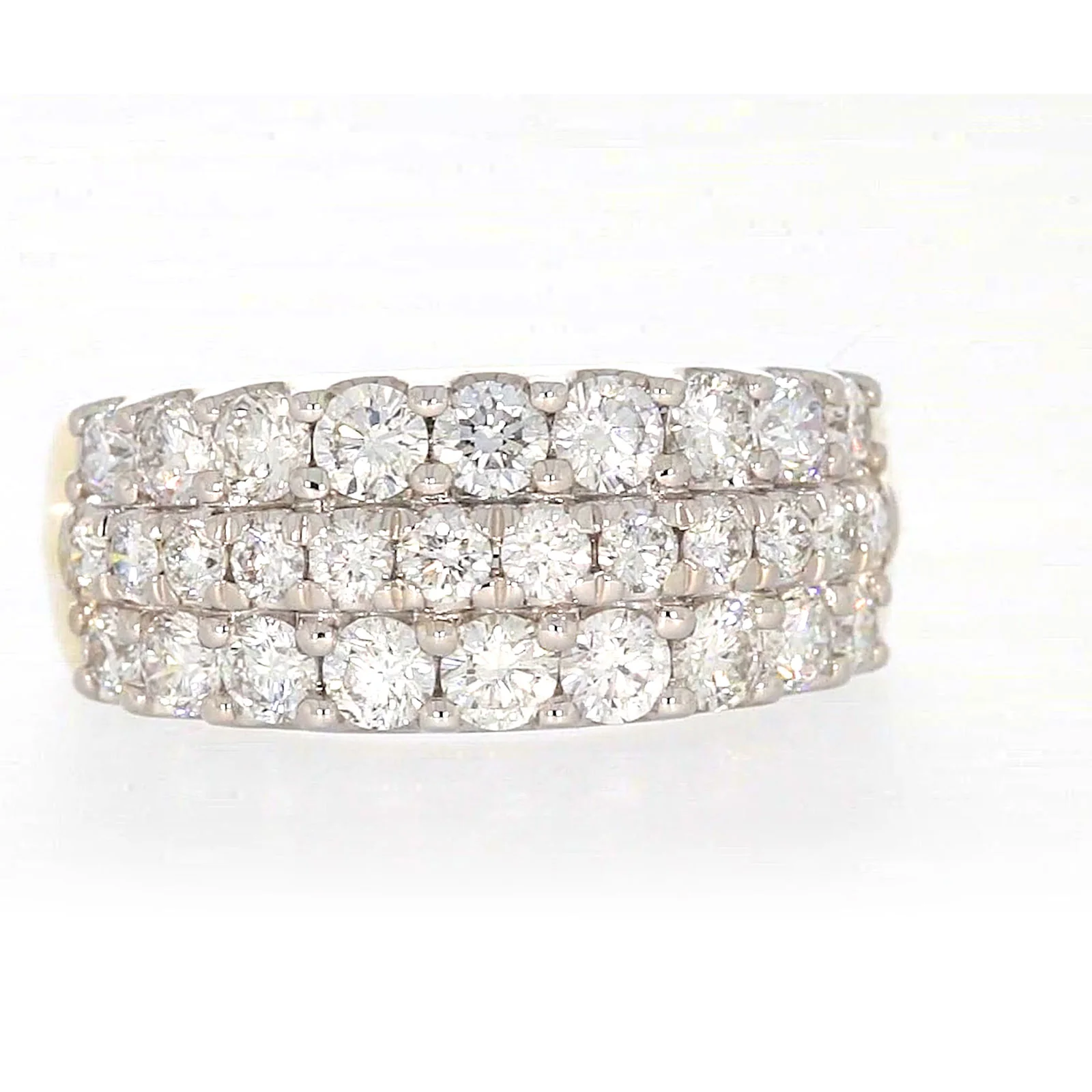 Celebration 9ct Yellow Gold Round Brilliant Cut 1 1/2 Carat tw of Lab Grown Diamonds Ring - Image 73