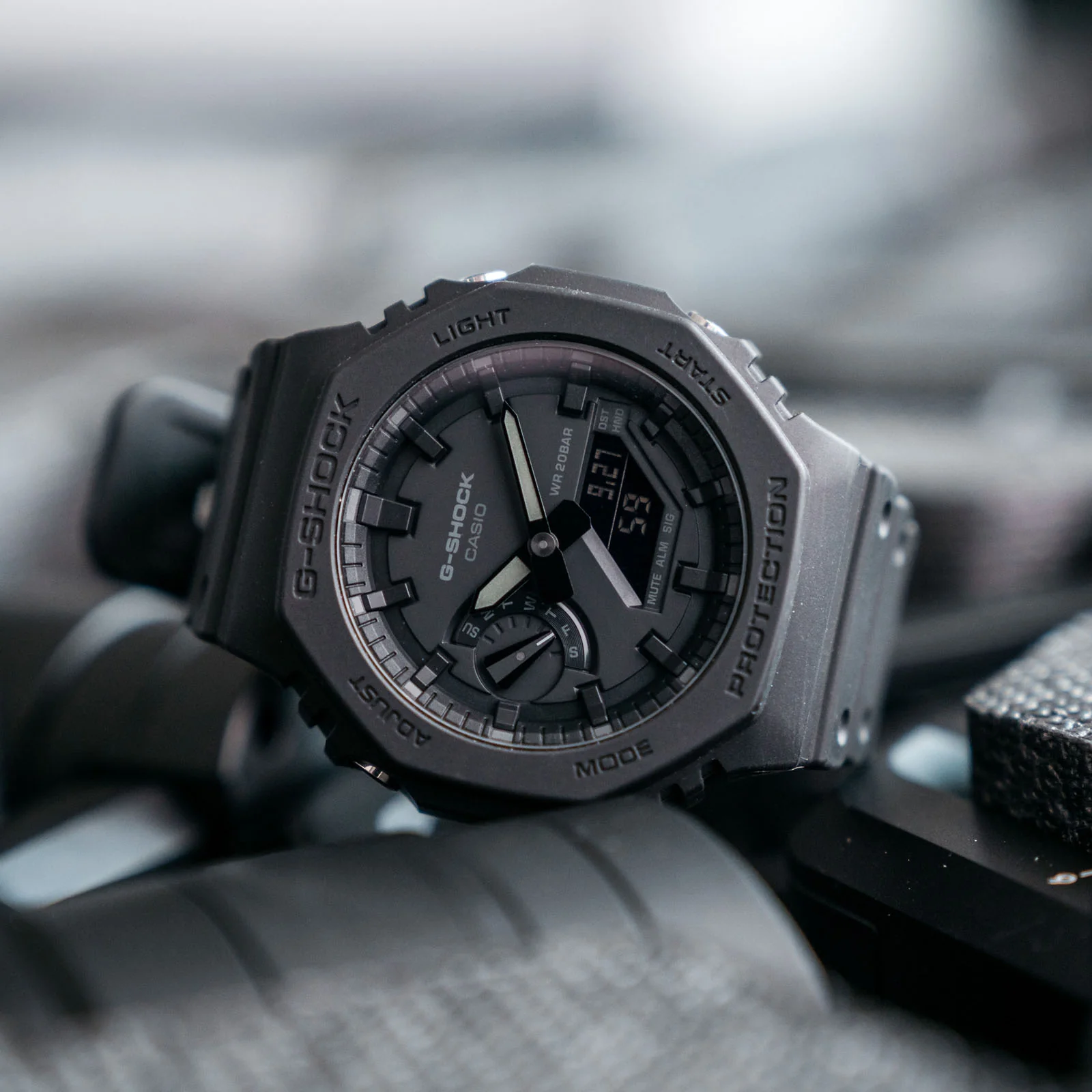 Casio G-Shock Carbon Core Guard Watch GA2100-1A1 - Image 4