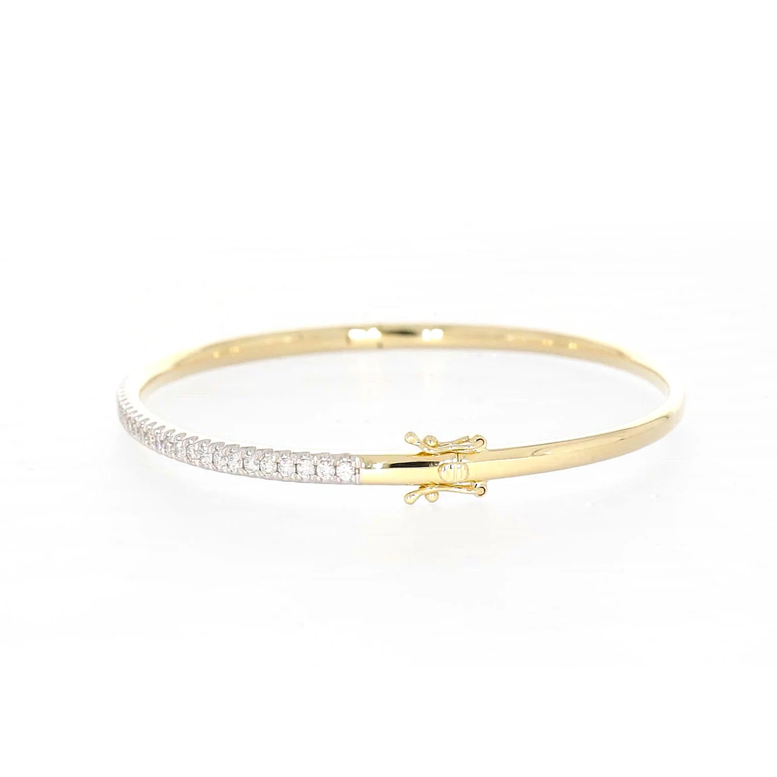 Celebration 9ct Yellow Gold Round Brilliant Cut 1 Carat tw of Lab Grown Diamonds Bangle - Image 17