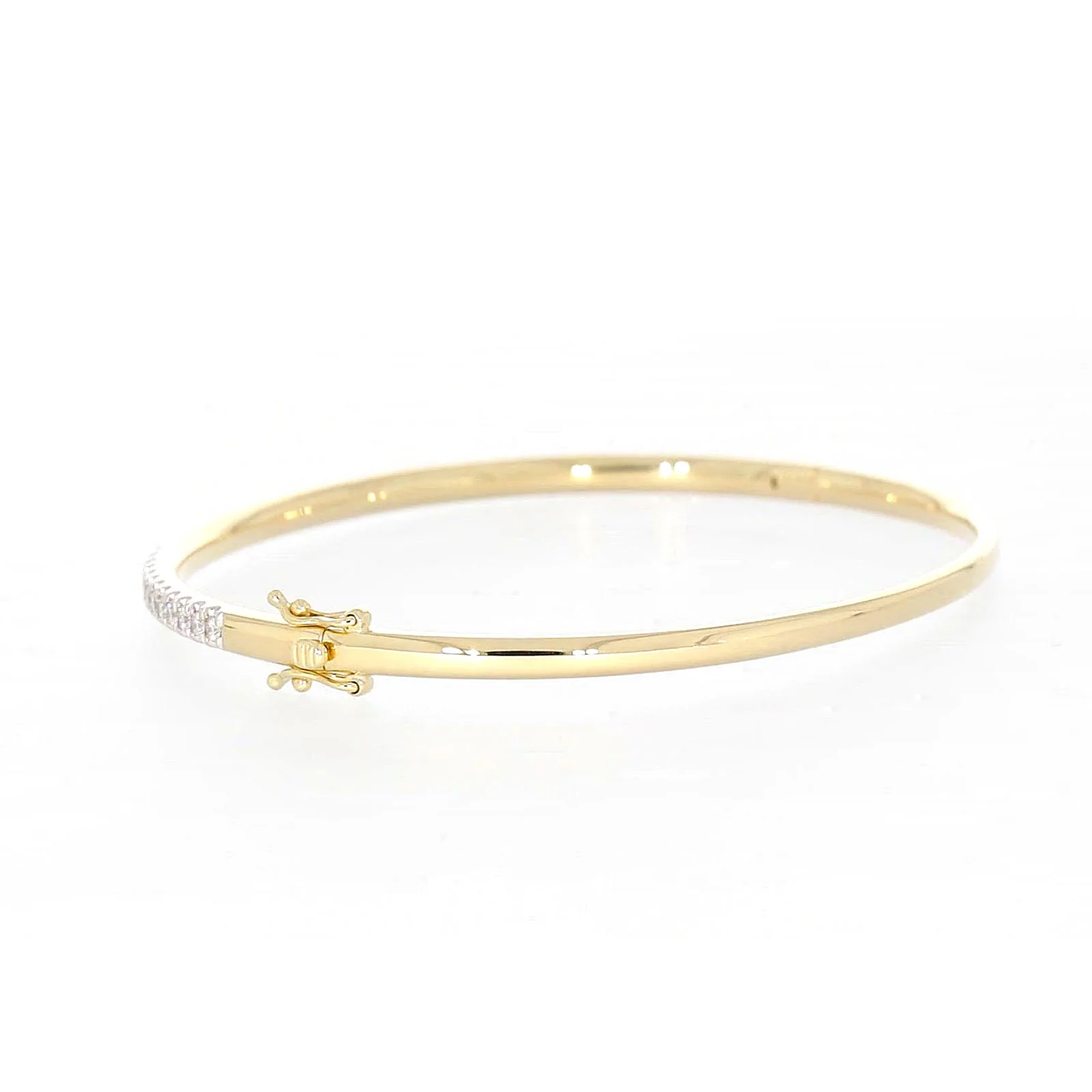 Celebration 9ct Yellow Gold Round Brilliant Cut 1 Carat tw of Lab Grown Diamonds Bangle - Image 25