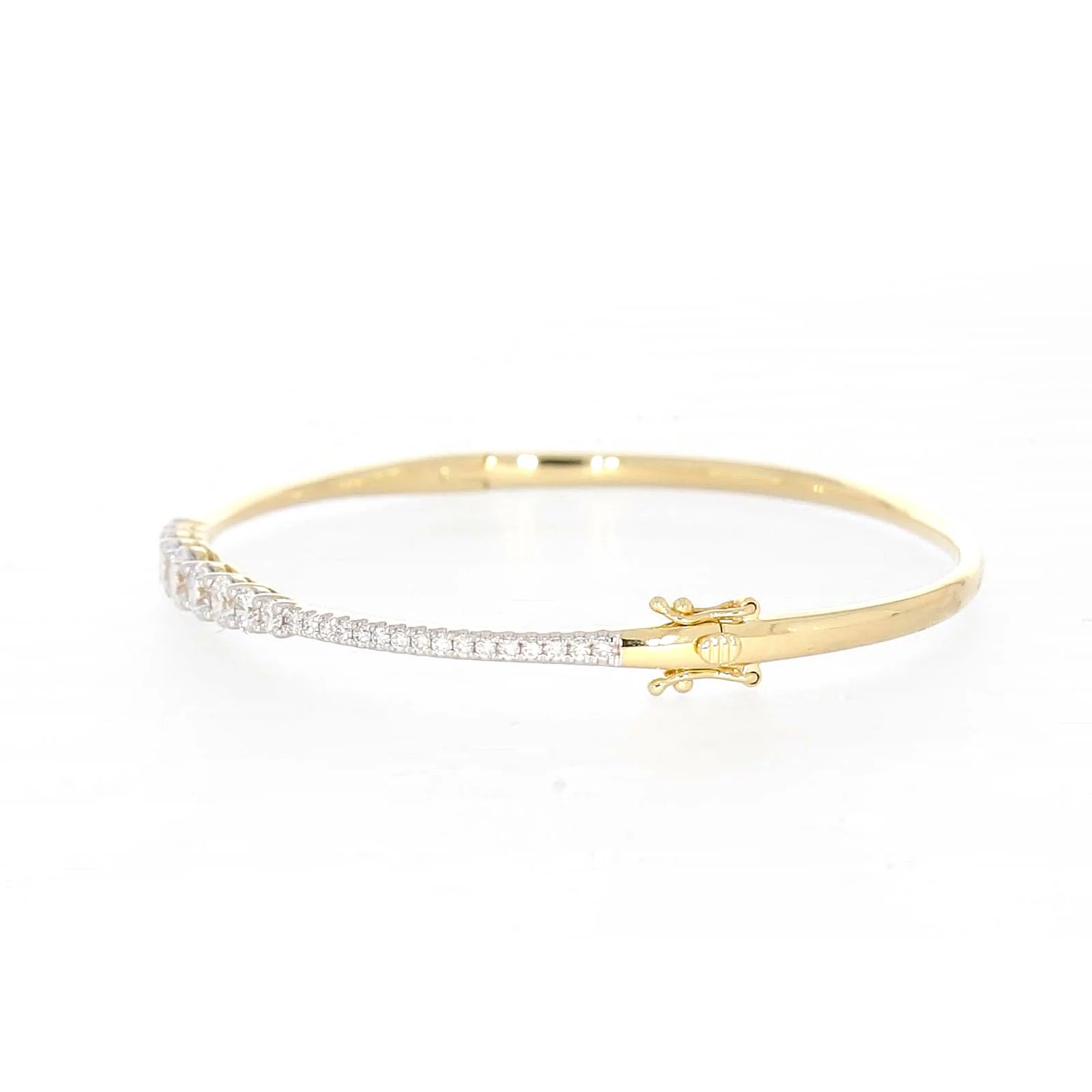 Celebration 9ct Yellow Gold Round Brilliant Cut 2 Carat tw of Lab Grown Diamonds Bangle - Image 15