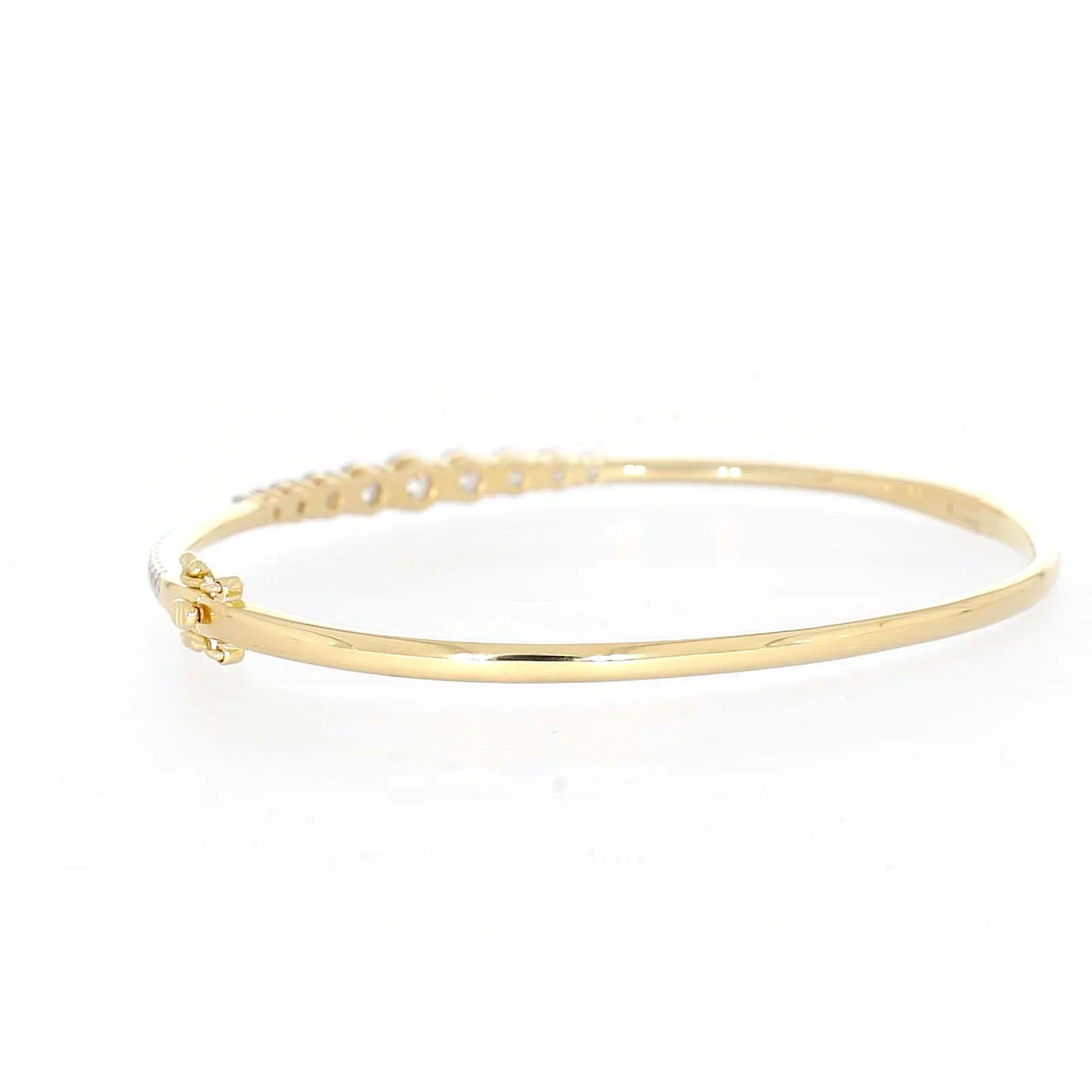 Celebration 9ct Yellow Gold Round Brilliant Cut 2 Carat tw of Lab Grown Diamonds Bangle - Image 30
