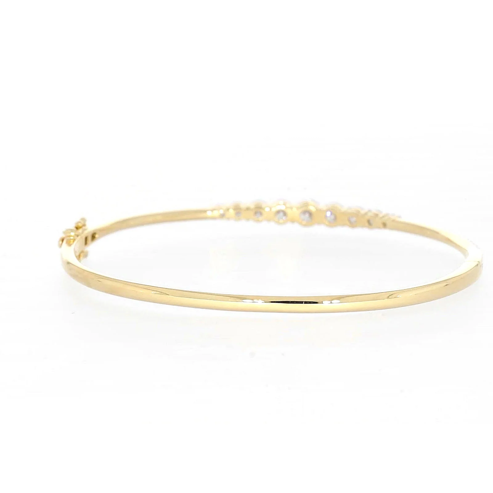 Celebration 9ct Yellow Gold Round Brilliant Cut 2 Carat tw of Lab Grown Diamonds Bangle - Image 39